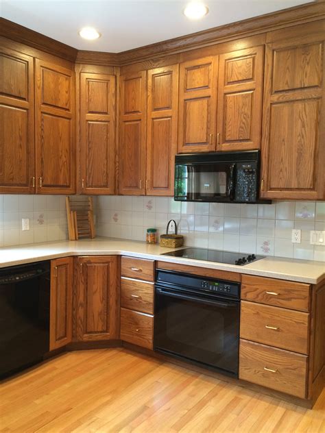 oak kitchen cabinets pictures